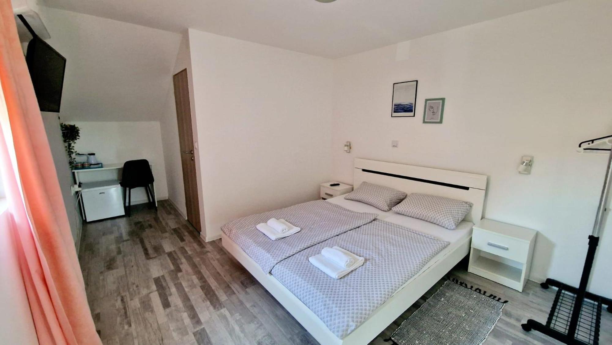 Cozy Room Peny Карловац Экстерьер фото